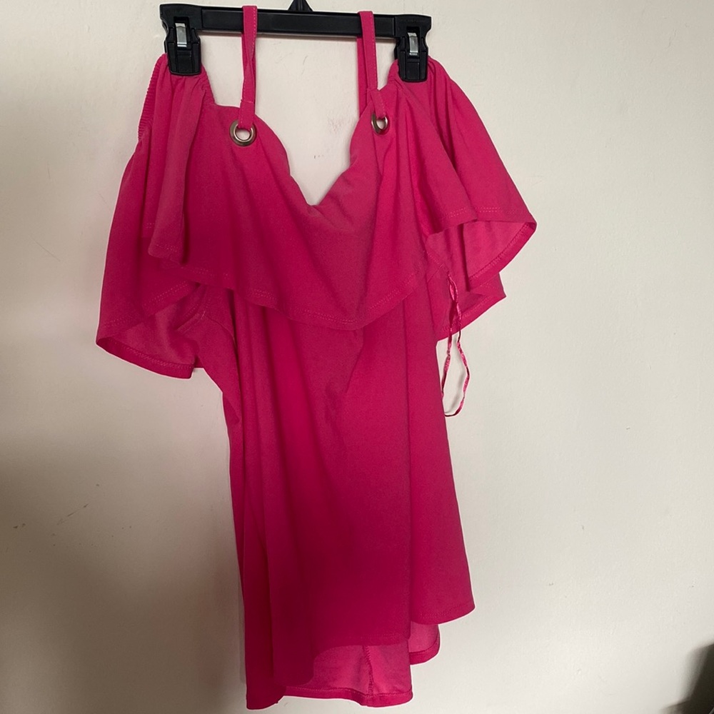 Off the shoulder hot pink tee